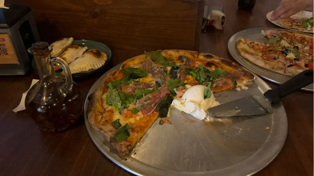 Los Juanchos Pizzeria - Liberia, Guanacaste, Costa Rica